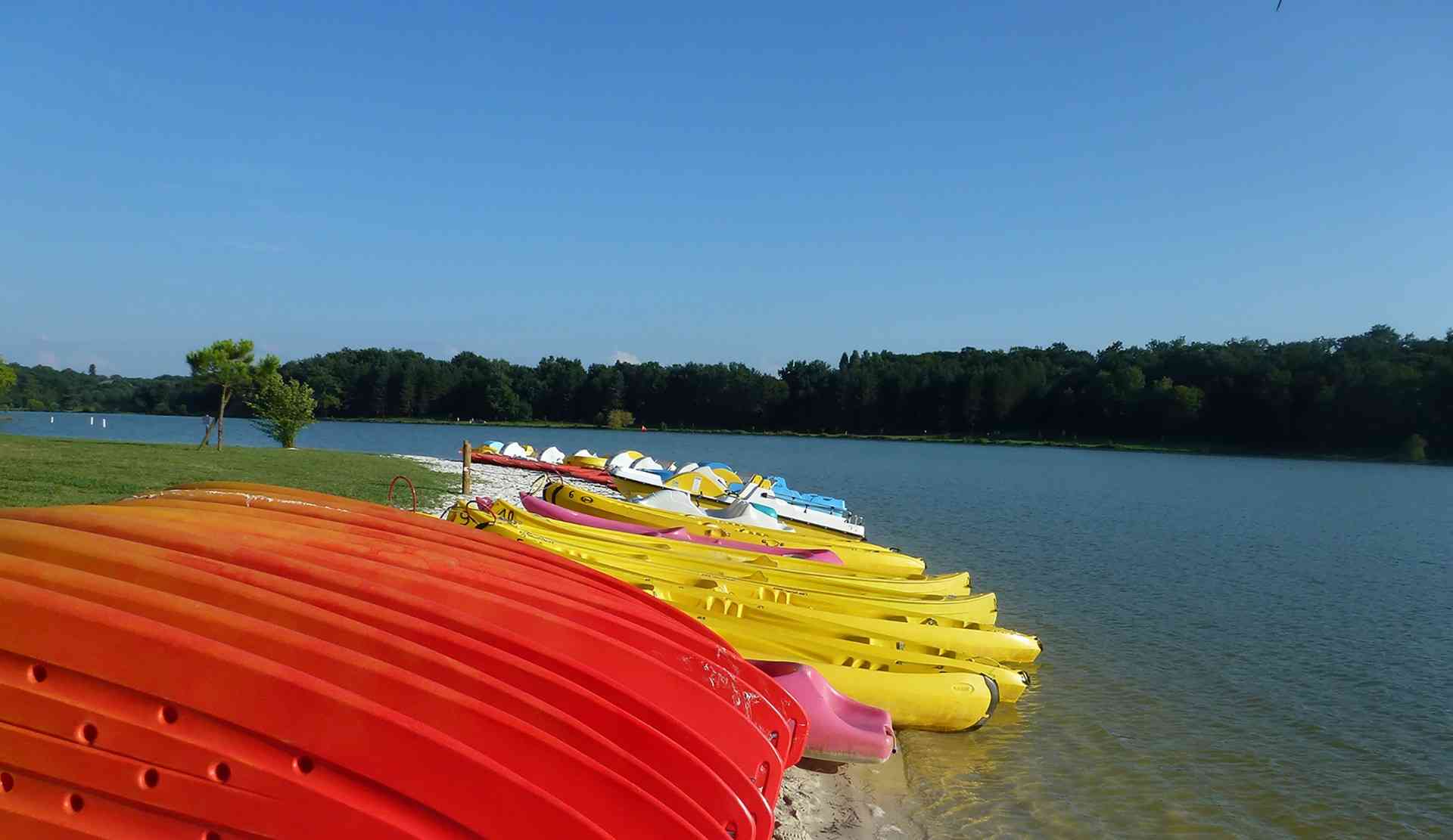 Kayak au bord du lac